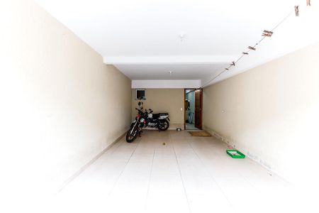 Casa à venda com 160m², 3 quartos e 2 vagasGaragem