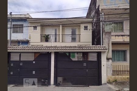 Casa à venda com 160m², 3 quartos e 2 vagasFachada
