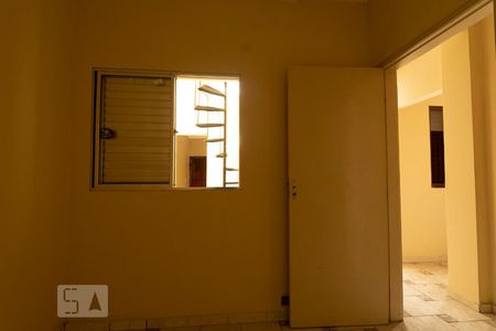 Quarto 1 de casa para alugar com 3 quartos, 70m² em Vila Zelina, São Paulo