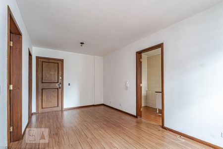 Sala de Estar de apartamento para alugar com 1 quarto, 60m² em Centro, Curitiba