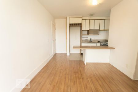 Sala de apartamento para alugar com 2 quartos, 48m² em Vila Anastácio, São Paulo