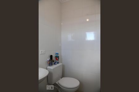 Casa de condomínio à venda com 128m², 3 quartos e 2 vagasBanheiro da Suíte