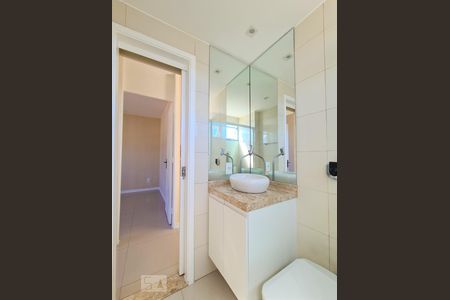 Apartamento à venda com 70m², 2 quartos e 1 vagaBanheiro Social