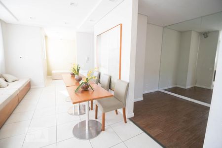 Apartamento à venda com 97m², 3 quartos e 1 vaga Apartamento à venda com 97m², 3 quartos e 1 vagaÁrea comum - Salão de festas