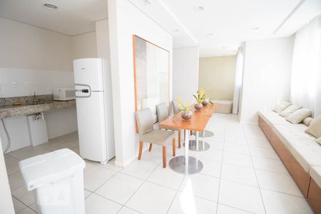 Apartamento à venda com 97m², 3 quartos e 1 vaga Apartamento à venda com 97m², 3 quartos e 1 vagaÁrea comum - Salão de festas