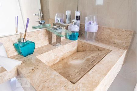 Apartamento à venda com 97m², 3 quartos e 1 vaga Apartamento à venda com 97m², 3 quartos e 1 vagaPia