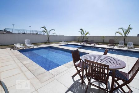 Apartamento à venda com 97m², 3 quartos e 1 vaga Apartamento à venda com 97m², 3 quartos e 1 vagaÁrea comum - Piscina