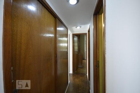 Armário corredor de apartamento à venda com 2 quartos, 135m² em Tijuca, Rio de Janeiro