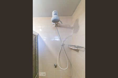 Banheiro de kitnet/studio para alugar com 1 quarto, 51m² em Centro, Campinas