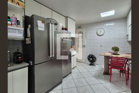 Apartamento à venda com 110m², 3 quartos e 2 vagasCozinha