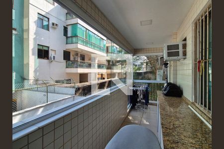Apartamento à venda com 110m², 3 quartos e 2 vagasVaranda do quarto 1