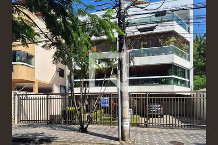 Apartamento à venda com 110m², 3 quartos e 2 vagasFachada