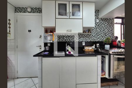 Apartamento à venda com 110m², 3 quartos e 2 vagasCozinha