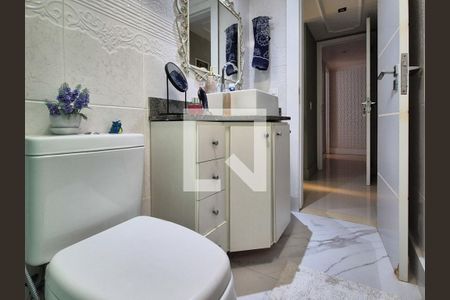 Apartamento à venda com 110m², 3 quartos e 2 vagasBanheiro da Suíte 1