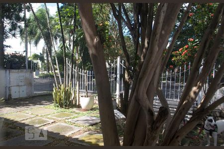 Casa à venda com 290m², 4 quartos e 4 vagas