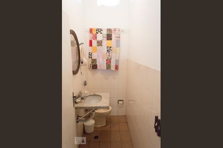 Casa à venda com 290m², 4 quartos e 4 vagas