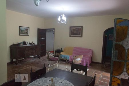 Sala de casa à venda com 4 quartos, 290m² em Vila Inah, São Paulo