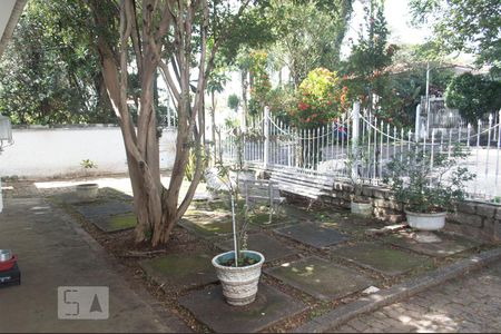 Casa à venda com 290m², 4 quartos e 4 vagas