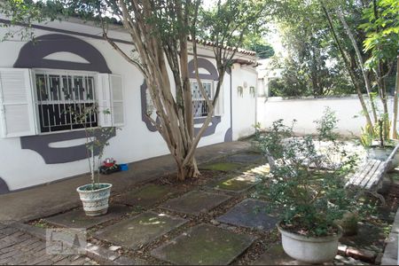 Casa à venda com 290m², 4 quartos e 4 vagas