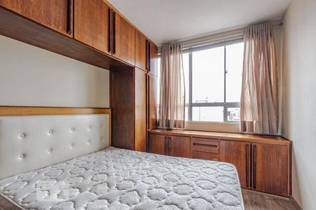 Quarto 1 de apartamento para alugar com 1 quarto, 36m² em Centro, Curitiba