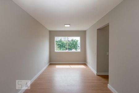 Apartamento para alugar com 76m², 2 quartos e 2 vagasSala