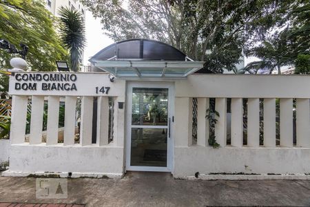 Apartamento à venda com 53m², 2 quartos e 1 vagaFachada