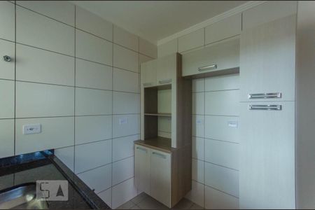 Sala e Cozinha Integrada de apartamento para alugar com 1 quarto, 38m² em Vila Nhocuné, São Paulo