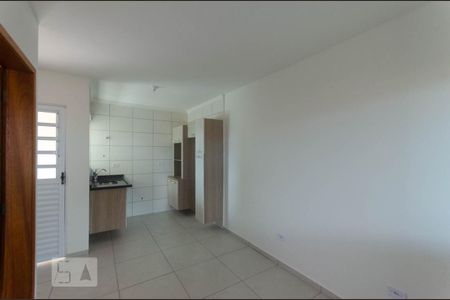 Sala e Cozinha Integrada de apartamento para alugar com 1 quarto, 38m² em Vila Nhocuné, São Paulo