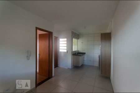 Sala e Cozinha Integrada de apartamento para alugar com 1 quarto, 38m² em Vila Nhocuné, São Paulo