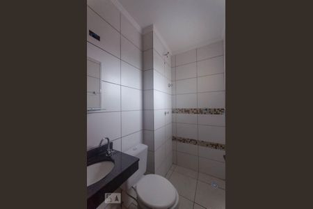 Banheiro de apartamento para alugar com 1 quarto, 38m² em Vila Nhocuné, São Paulo