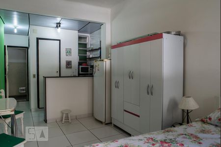 Sala/Quarto de kitnet/studio à venda com 1 quarto, 25m² em Copacabana, Rio de Janeiro