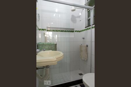 Banheiro de kitnet/studio à venda com 1 quarto, 25m² em Copacabana, Rio de Janeiro