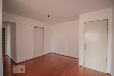 Sala de apartamento para alugar com 2 quartos, 58m² em Parque Imperial, São Paulo