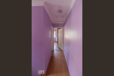 Casa à venda com 125m², 3 quartos e 2 vagasCorredor