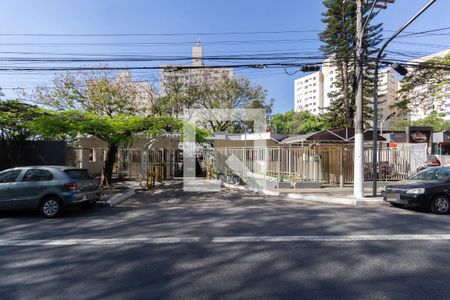 Apartamento para alugar com 70m², 2 quartos e 1 vaga Apartamento para alugar com 70m², 2 quartos e 1 vagaFachada