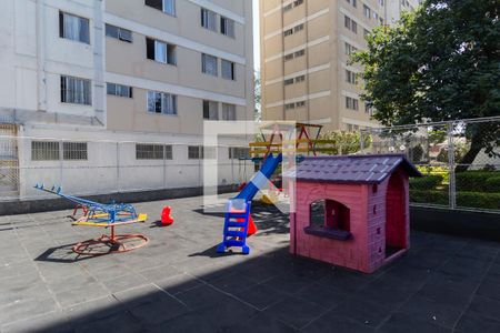 Apartamento para alugar com 70m², 2 quartos e 1 vaga Apartamento para alugar com 70m², 2 quartos e 1 vagaÁrea Comum - Playground