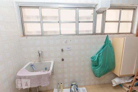 Apartamento para alugar com 104m², 3 quartos e 2 vagas Apartamento para alugar com 104m², 3 quartos e 2 vagasLavanderia