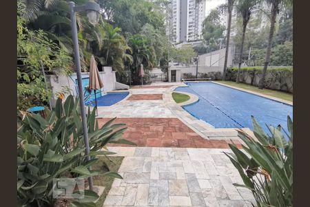 Apartamento à venda com 67m², 3 quartos e 2 vagas Apartamento à venda com 67m², 3 quartos e 2 vagasÁrea comum - Piscina