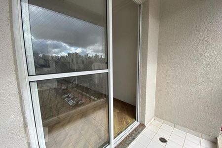 Apartamento à venda com 67m², 3 quartos e 2 vagas Apartamento à venda com 67m², 3 quartos e 2 vagasSacada