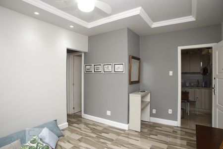 Sala de apartamento para alugar com 2 quartos, 68m² em Tijuca, Rio de Janeiro