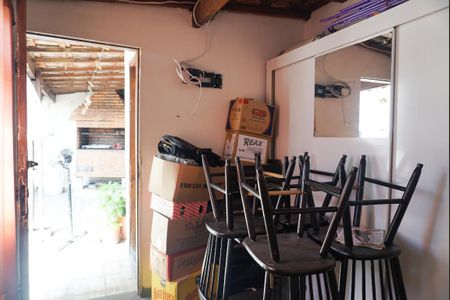 Casa à venda com 273m², 3 quartos e 2 vagasQuarto de Serviço