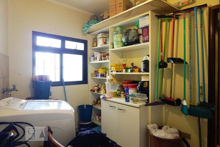 Casa à venda com 273m², 3 quartos e 2 vagasLavanderia