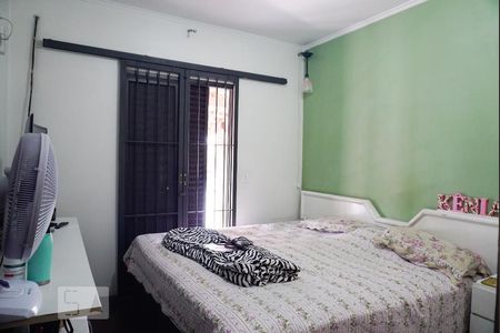 Casa à venda com 273m², 3 quartos e 2 vagasSuíte