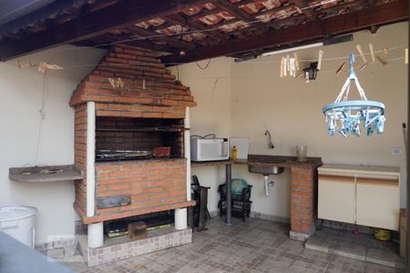 Casa à venda com 273m², 3 quartos e 2 vagasChurrasqueira