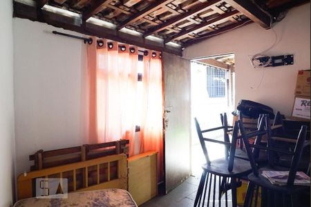 Casa à venda com 273m², 3 quartos e 2 vagasQuarto de Serviço