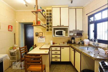 Casa à venda com 273m², 3 quartos e 2 vagasCozinha