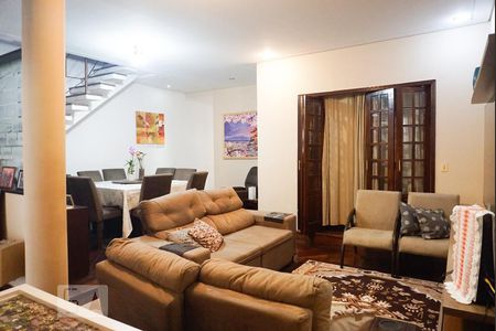Sala de Estar de casa à venda com 3 quartos, 273m² em Vila São Geraldo, São Paulo