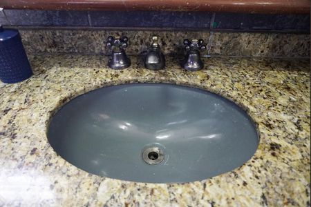 Casa à venda com 273m², 3 quartos e 2 vagasBanheiro da Suíte