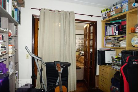 Casa à venda com 273m², 3 quartos e 2 vagasSala de TV