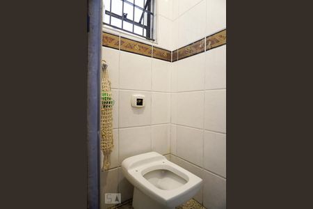 Casa à venda com 273m², 3 quartos e 2 vagasLavabo